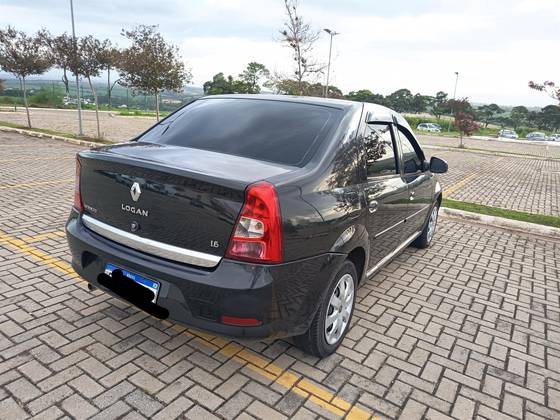RENAULT LOGAN 1.6 EXPRESSION 8V FLEX 4P MANUAL RENAULT LOGAN 1.6 EXPRESSION 8V FLEX 4P MANUAL